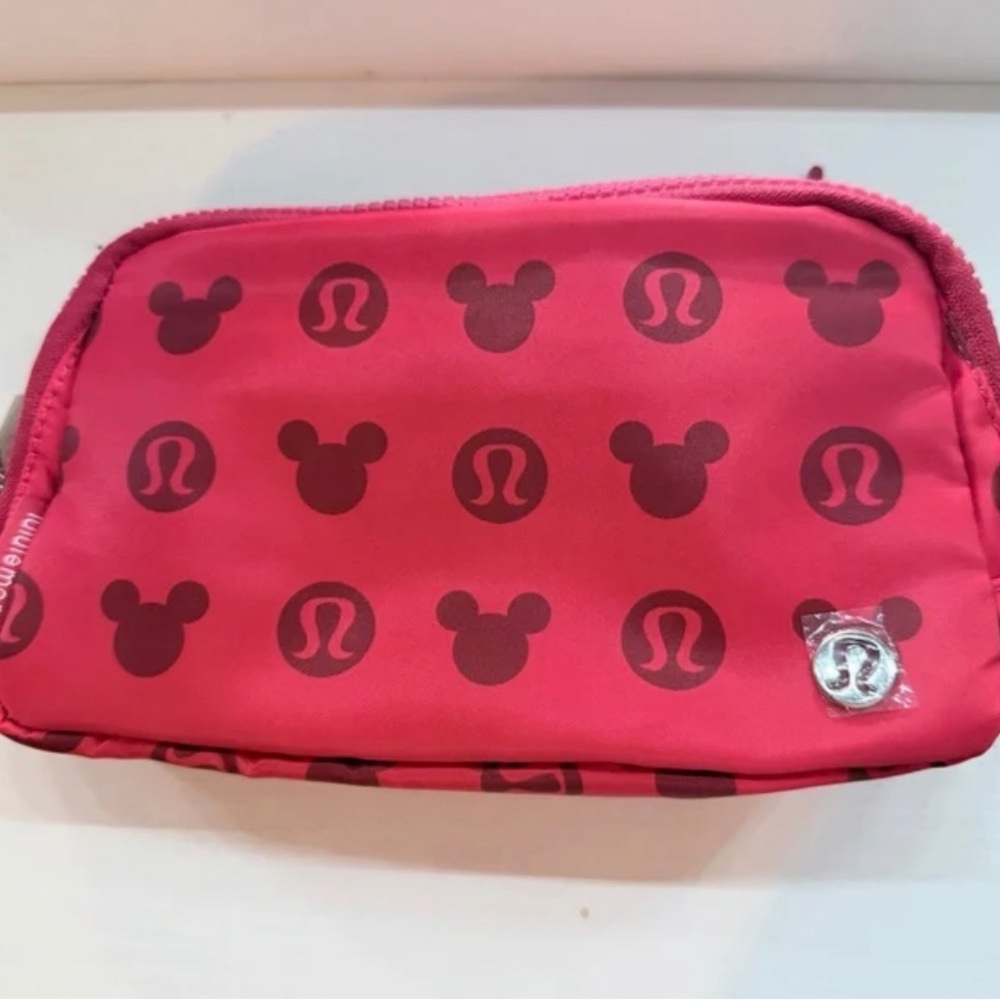 lululemon athletica Coral Pink Zip Pouch